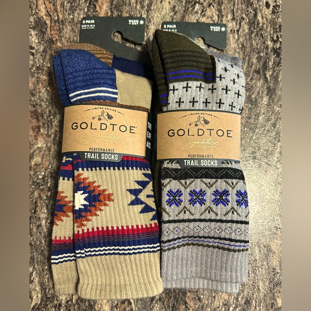 Goldtoe Trail socks - NWT - 4 pairs - multi color size 6 a 12  1/2